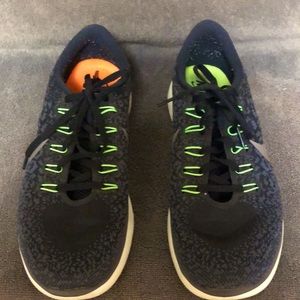 Nike free/RN distance